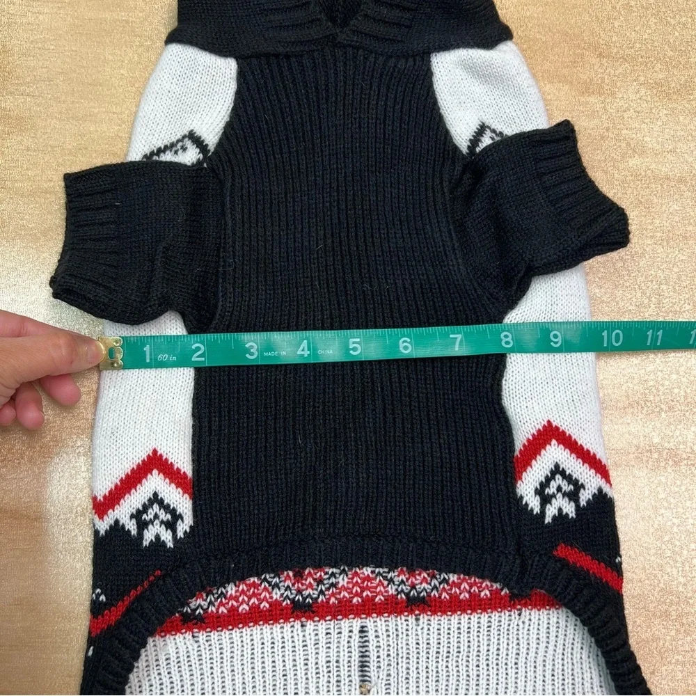 Dogs Knitted Christmas Holiday Sweater Wonderland Size M